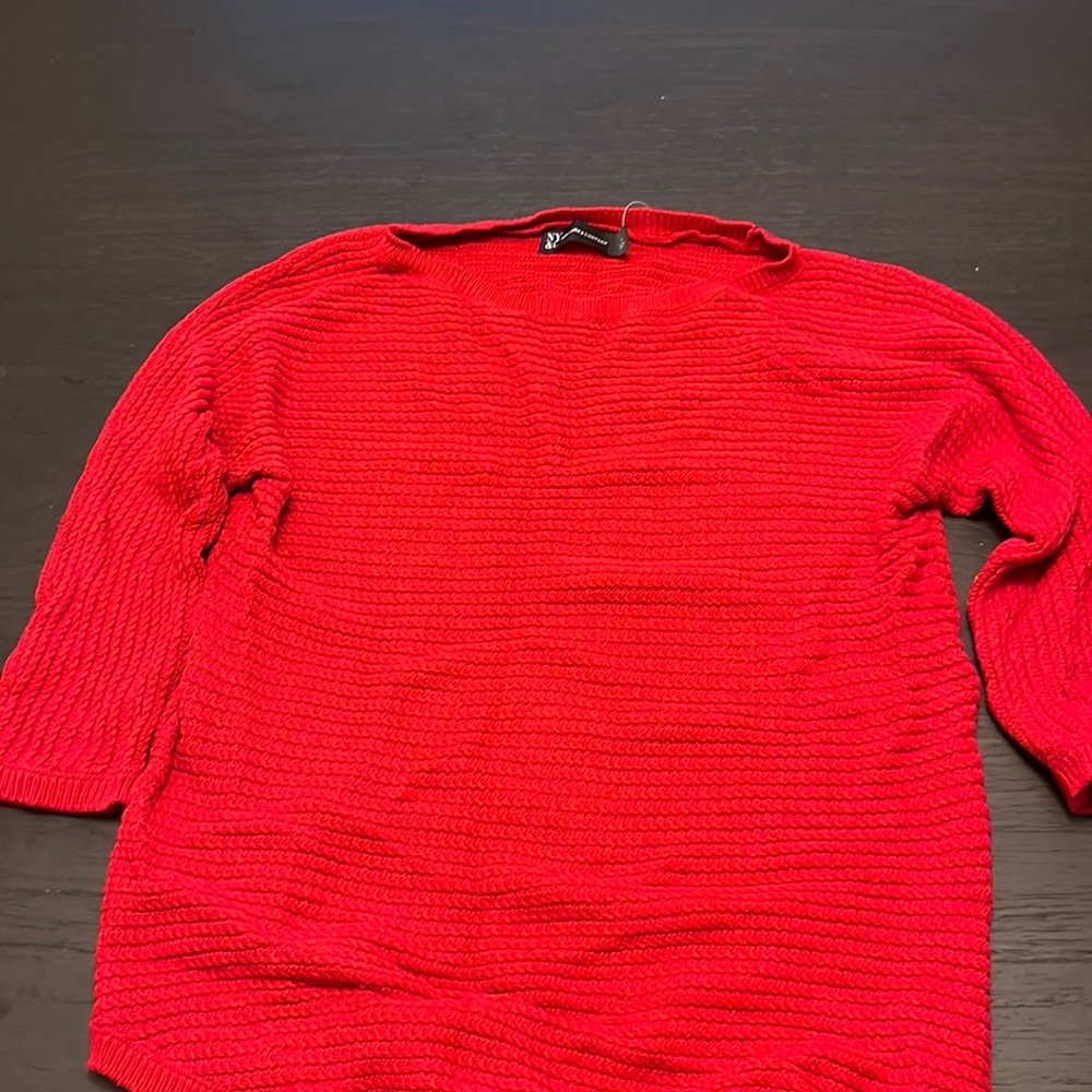 NY & Company Sweater L (53% Cotton 40% Rayon 7% Nylon)